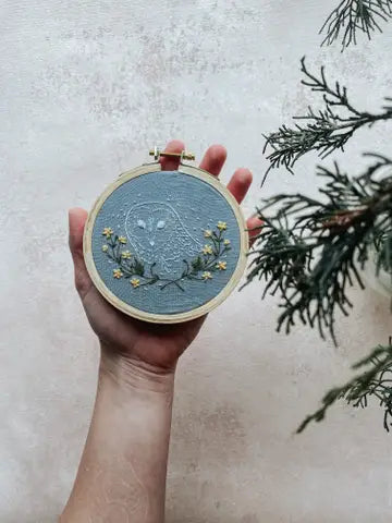Barn Owl & Buttercups Embroidery Kit